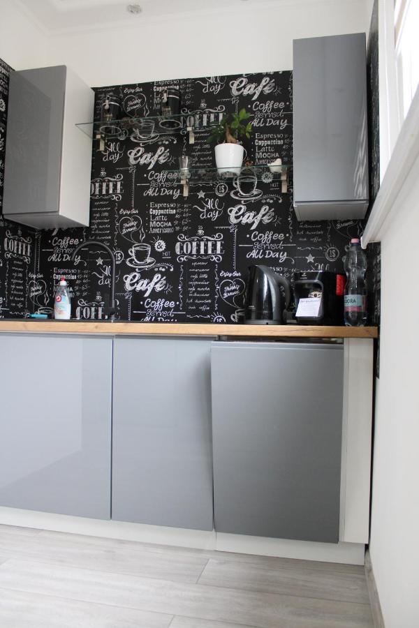 Izzy Apartament Apartment Miskolc Ngoại thất bức ảnh