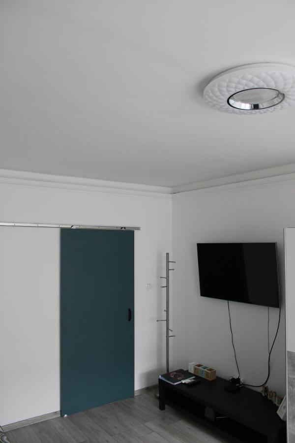 Izzy Apartament Apartment Miskolc Ngoại thất bức ảnh