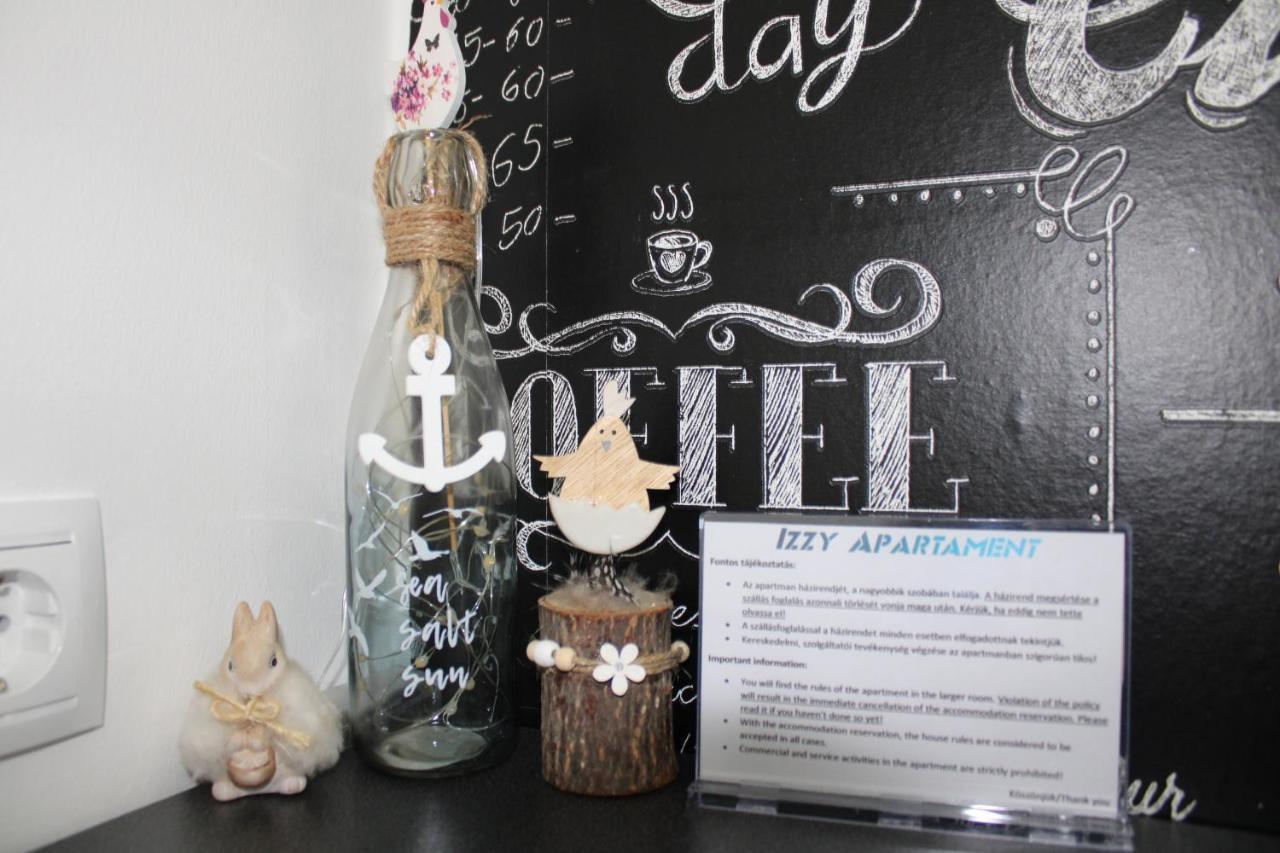 Izzy Apartament Apartment Miskolc Ngoại thất bức ảnh